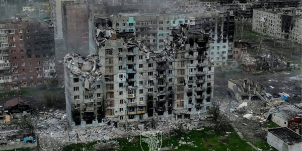 Зруйновані будинки у Бахмуті (Фото:Press Service of the 93rd Kholodnyi Yar Separate Machanized Brigade/Handout via REUTERS)