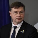 Україна отримає €1,5 мільярда від заморожених активів Росії ще до літніх канікул у ЄС – Домбровскіс