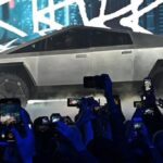 Tesla відкликає тисячі Cybertrucks через несправність