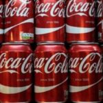 Coca-Cola понад два роки не може залишити ринок РФ – Bloomberg