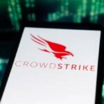 Акції CrowdStrike й Microsoft падають на тлі глобального збою