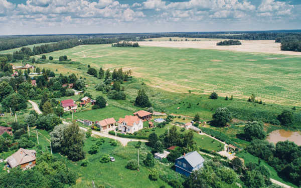 Продаж громадянам ділянок ЛПГ, які перебувають у державній чи муніципальній власності, здійснюється без проведення торгів
