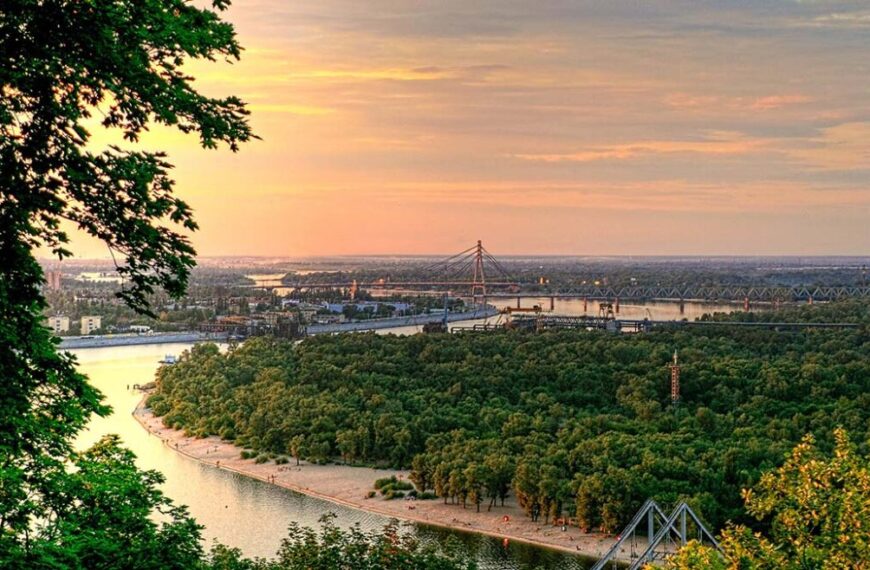 Продається Труханів острів. По частинах