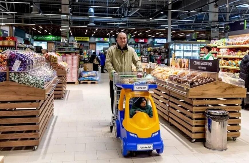 Збулася дитяча мрія. Один з найбільших українських рітейлерів почав продавати пасок — фото