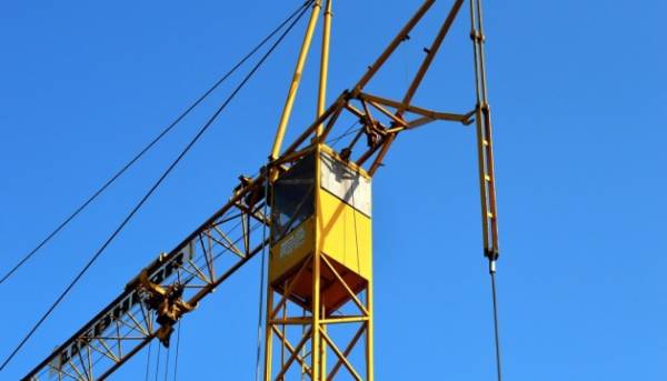 В Україні відбудовано 725 пошкоджених ворожим вогнем медичних установ.