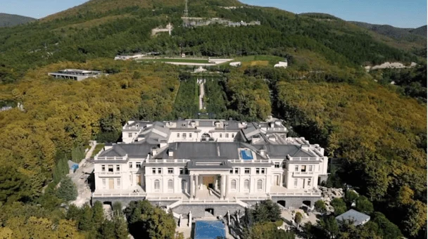 Резиденція Володимира Путіна в Геленджику / © Youtube/AP