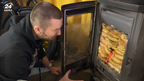 Блогер топив хату пампушками: чи вигідніше це, ніж грітися пелетами?