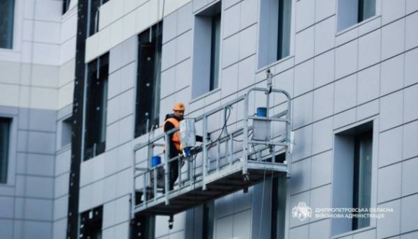 У Кривому Розі відновлюють лікарню вартістю понад 1,3 мільярда гривень.