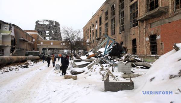 Держава не збирається переводити Дарницьку ТЕЦ у свою власність, її мають відбудувати.