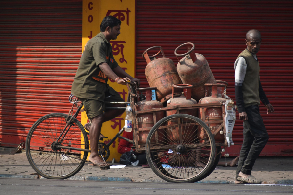 Брак газу в Індії: влада обмежує відвантаження пального