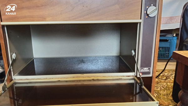 Чому шафи для розігріву телевізійних страв швидко стали непопулярними?