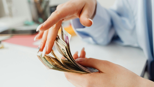 Доларовий курс на сьогодні: вартість валюти в Україні 03.03.2026