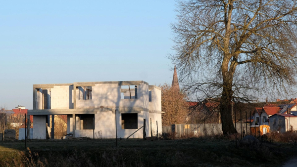 Житло за 20 тисяч доларів в Україні у 2026: що реально звести?