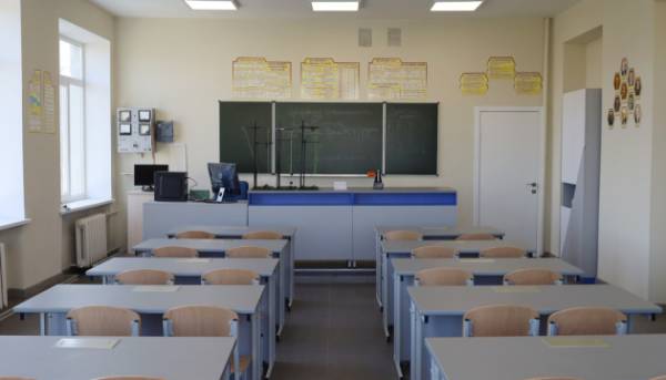 Миколаїв: реконструйована гімназія знову відчинила двері після атак.