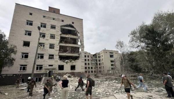 Полтавська громада: близько 40 сімей отримають виплати за пошкодження житла внаслідок обстрілів.