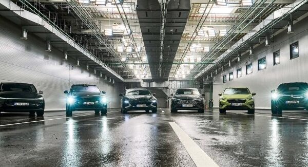 ADAC: Ефективність аварійного гальмування в тумані – тест.