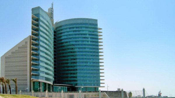 Іранські дрони атакували кувейтські нафтові будівлі – напад на KPC