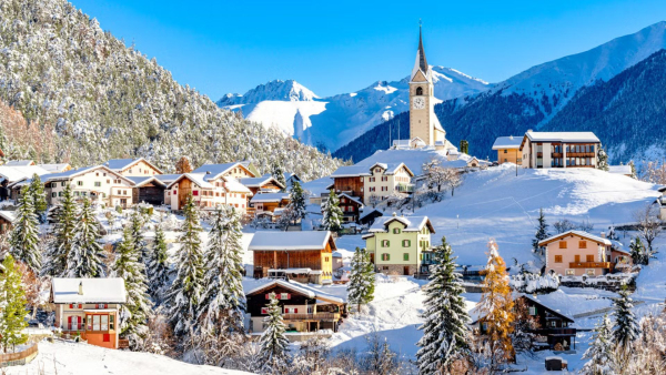 Швейцарія: 27 тисяч євро за переселення в альпійське село.