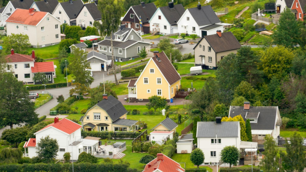 Вартість осель у Києві та околицях у 2026 році: скільки коштує житло у різних місцевостях.