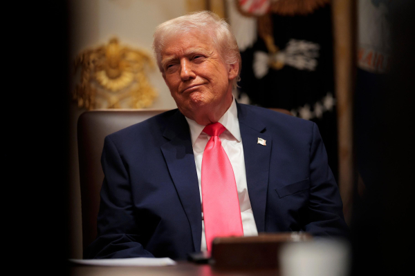 Рішення суду: скасування 10% мит Трампа – перелік звільнених та коментар президента.
