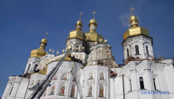 Масована атака на Київ: українські підприємці жертвують кошти на відновлення Успенського собору