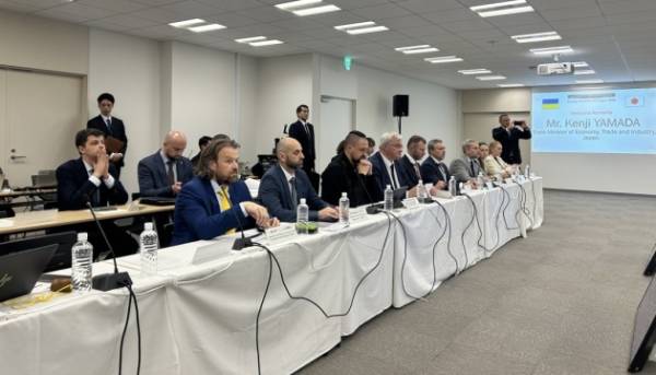 Сибіга закликав японські компанії до більш активної участі у відновленні та модернізації України