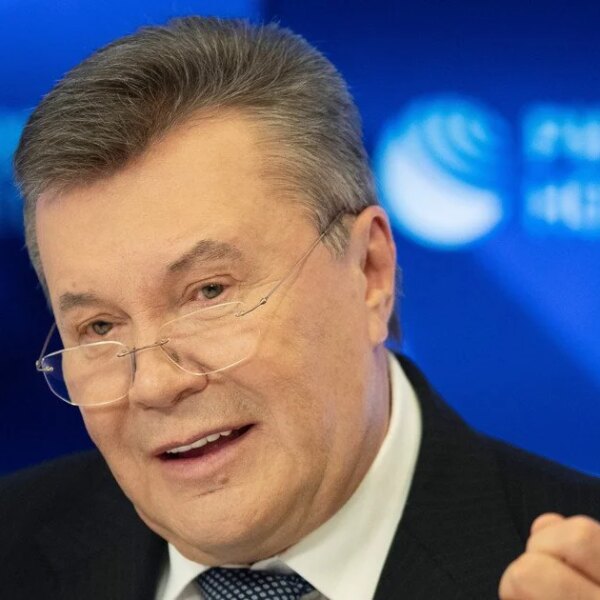 Нова назва та новий “Межигір’я”: журналісти-розслідувачі виявили Януковича в Сочі, використовуючи фальшиві документи (відео)