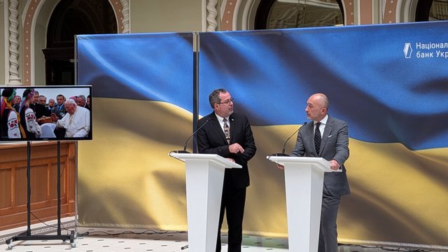 Нацбанк вшанує Папу Римського Івана Павла II пам’ятною монетою