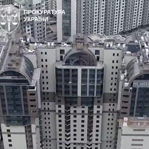 Забудовник провернув схему: 58 квартир на Печерську продали двічі