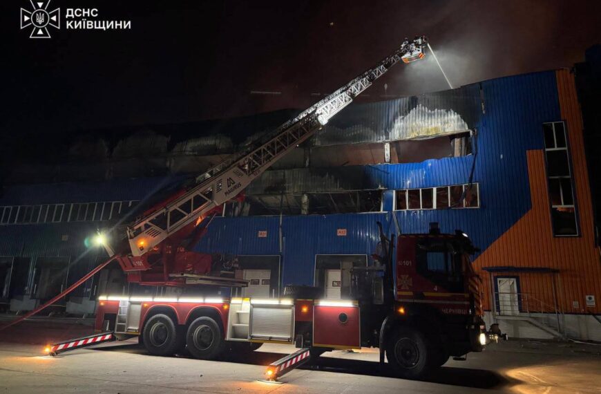 росія завдала удару по розподільчому складу Rozetka в Броварах