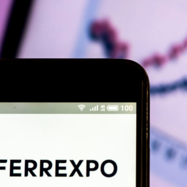 Ferrexpo зупиняє видобуток залізної руди в Україні