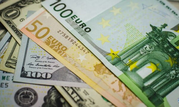 НБУ прогнозує зростання попиту на валюту після послаблень
