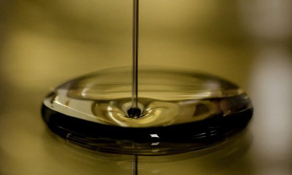 АМКУ закликає переглянути податки на ринку пального під час кризи