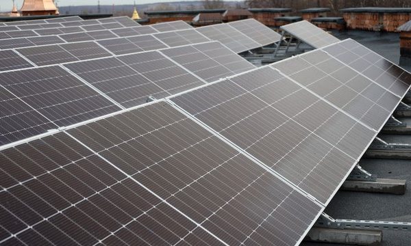 ДТЕК Мережі: понад 2,7 тис. СЕС та 14 об’єктів розподіленої генерації за пів року