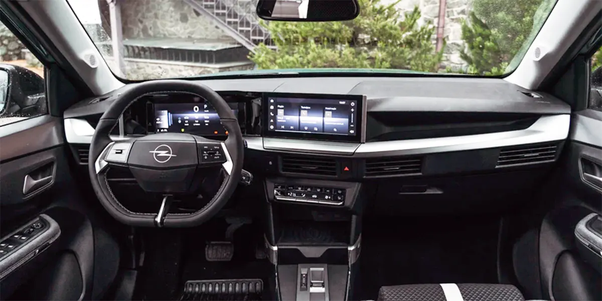 Інтер’єр Opel Frontera
