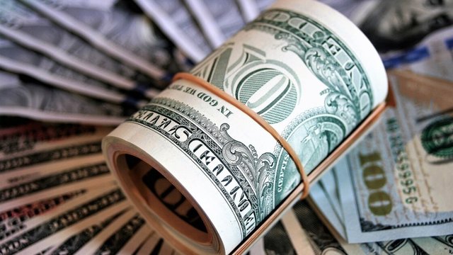 Валютні інтервенції НБУ