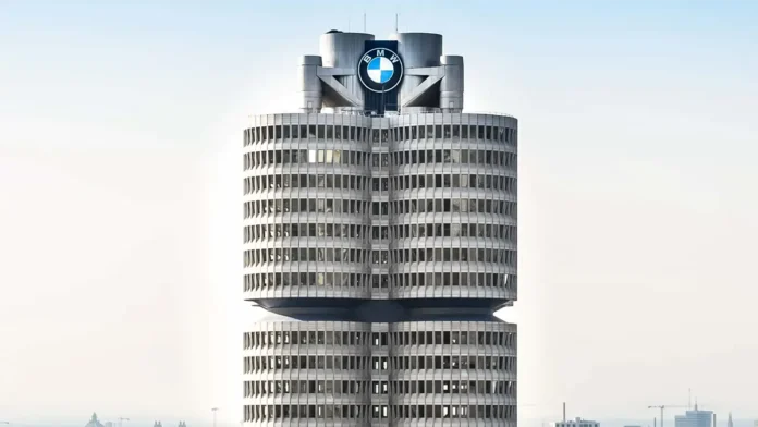 Штаб-квартира BMW у Мюнхені