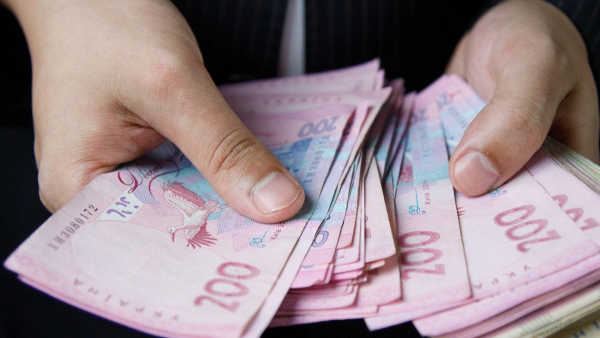 Пенсіонерам нараховано додаткову тисячу гривень: хто отримає виплати у вересні