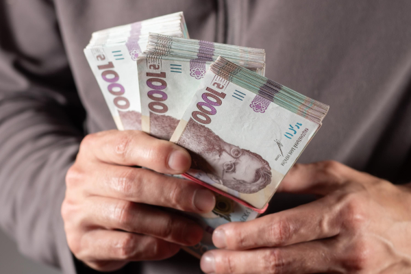 Пенсіонери отримають доплати: кому і скільки додадуть до пенсії у вересні