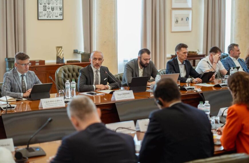 НБУ зберігає макропрогноз, але потребує зовнішньої допомоги