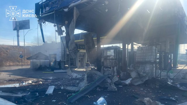 РФ вразила два столичні АЗК UKRNAFTA, пошкоджено обладнання