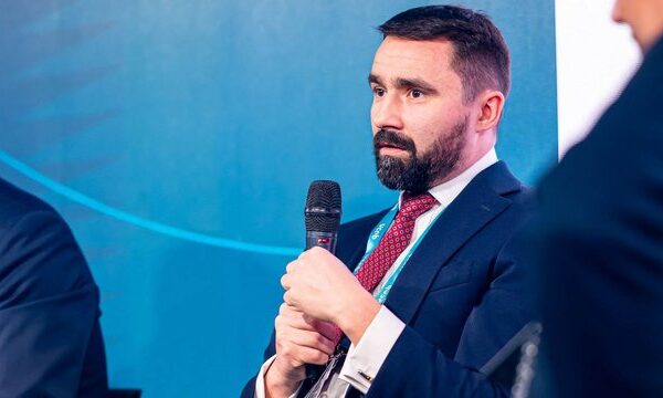 Метінвест”: Обстріли, витрати та санкції ЄС загнали металургію в глухий кут