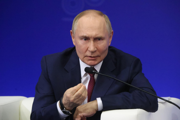 Путін повторно тисне на Сі Цзіньпіна щодо “Сили Сибіру-2”