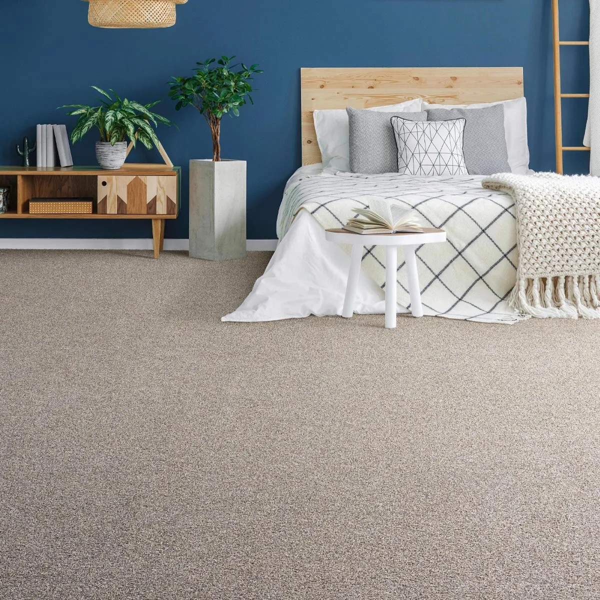 Килимове покриття Lifeproof Hazelton III 60 Oz. Polyester Texture Carpet